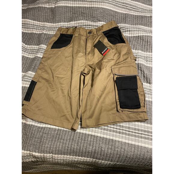 Tan and black cargo work shorts size 30 NWT - Picture 1 of 9